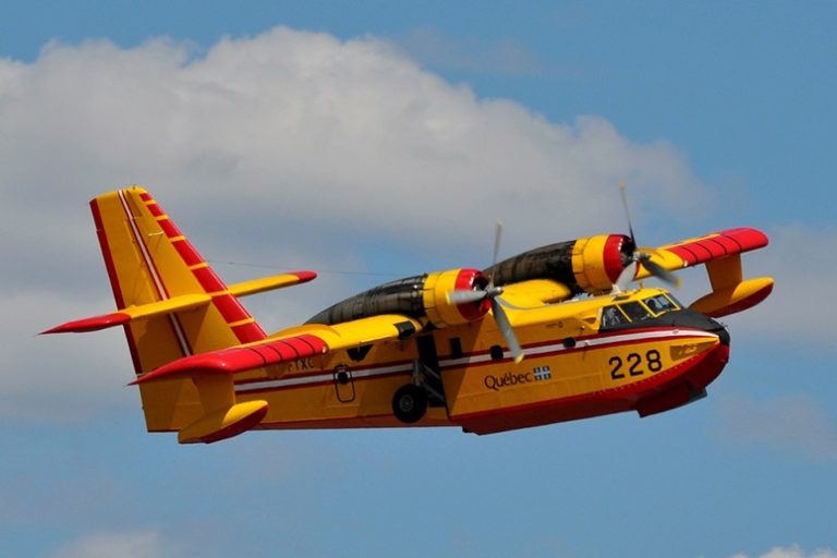 CL-215 |  Canadair’s Ugly Duckling