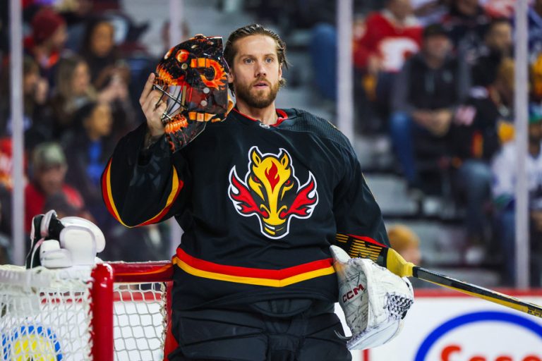 Calgary Flames |  Broken finger for goalie Jacob Markstrom