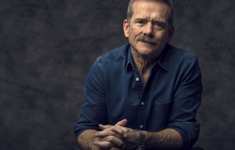 Chris Hadfield, from the Moon to Earth