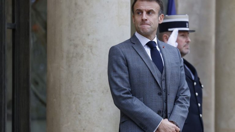 Emmanuel Macron shares his “sadness” after the announcement of the death of Franco-Israeli hostage Elya Toledano