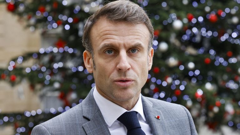 Emmanuel Macron wants the European Union to “provide full and lasting support” for kyiv