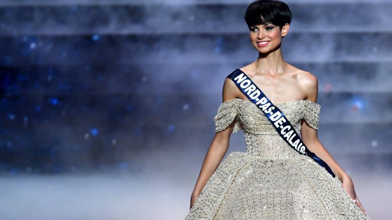 Eve Gilles, Miss Nord-Pas-de-Calais, elected Miss France 2024