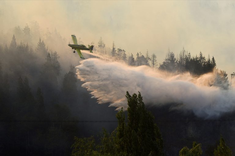 Forest fires |  Is Canada’s water bomber fleet still up to the task?