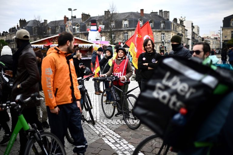 France |  National strike by Uber delivery drivers, who demand better pay