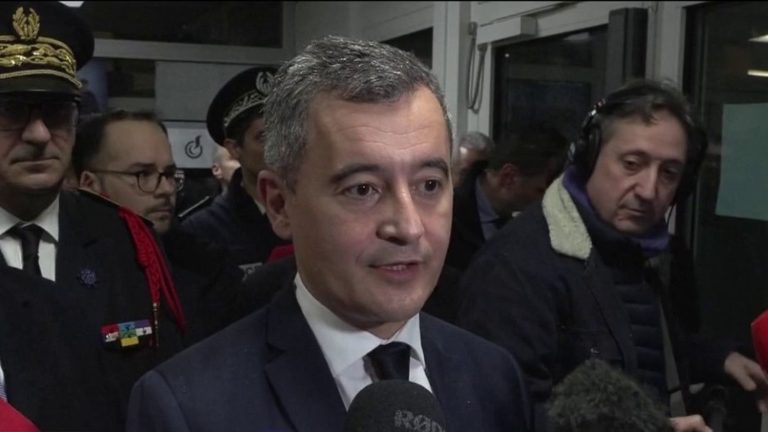 Gérald Darmanin facing the crisis