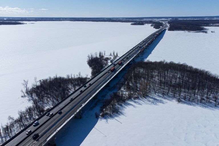 Île-aux-Tourtes Bridge |  “We will have to be patient”