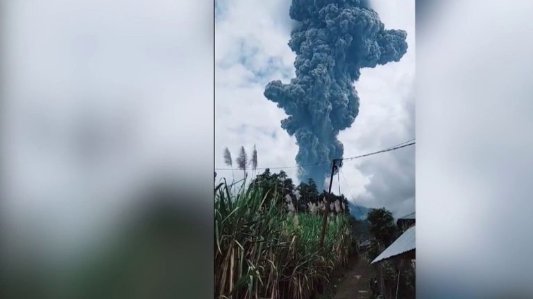 Indonesia: deadly volcano eruption