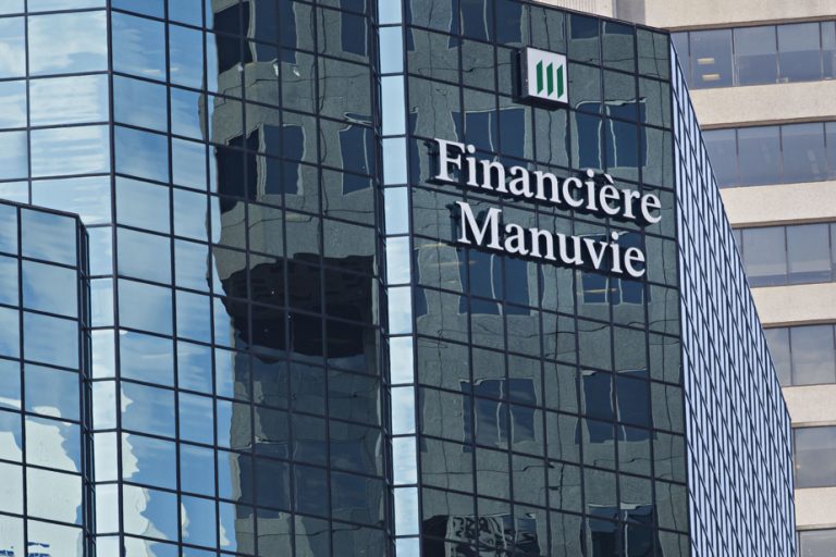 Manulife releases 1.2 billion that it plans to use to buy back shares