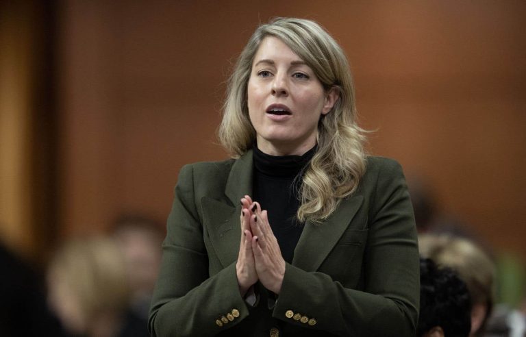 Mélanie Joly met with her Middle Eastern counterparts to discuss the war in Gaza