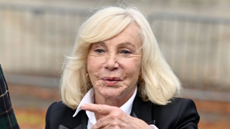 Michèle Torr madly in love with Johnny Hallyday, she reveals that she got caught in a rake: “He had met Sylvie…”