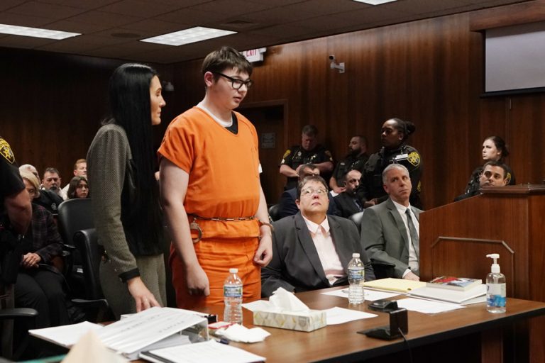 Michigan |  Teen sentenced to life for school shooting