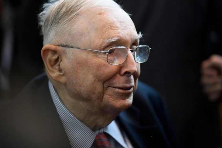 Money and happiness |  Charlie Munger’s fight