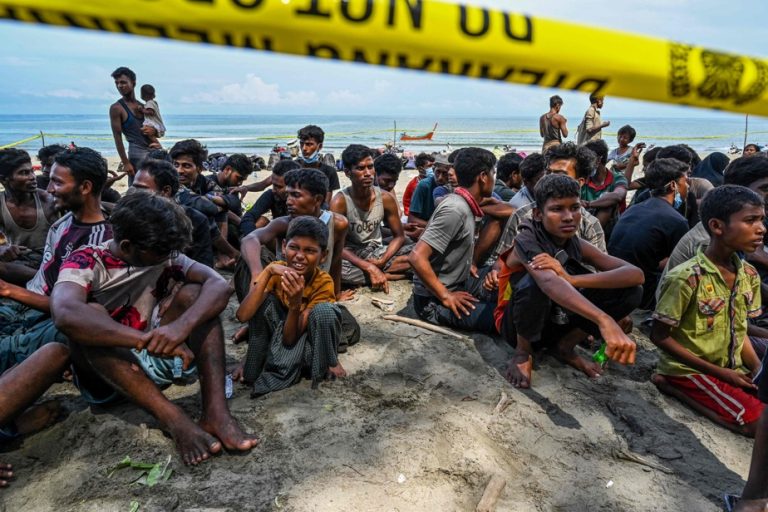 More than 300 Rohingya refugees land on Indonesian shores