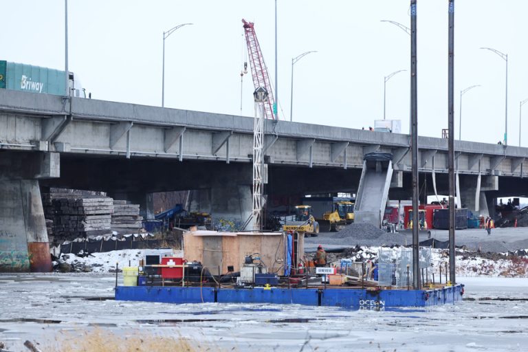 New Île-aux-Tourtes bridge |  The project is “aberrant” for public transportation, says a mayor