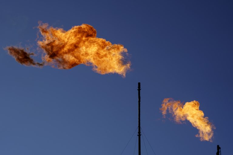 Oil and gas production |  Ottawa tightens rules on methane