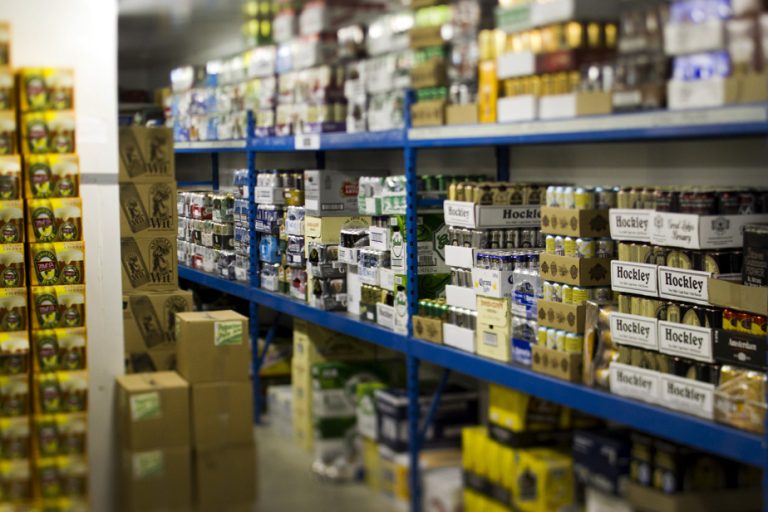 Ontario |  Beer, wine and cocktails in convenience and grocery stores by 2026