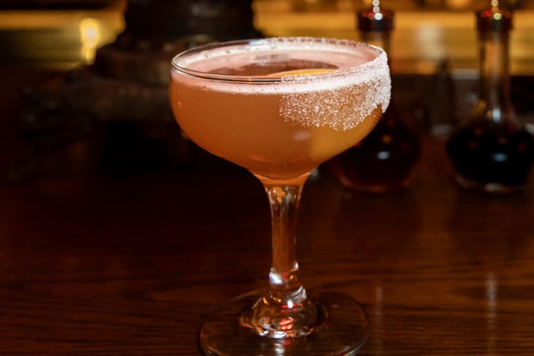 Opening |  A new secret bar by Magpie