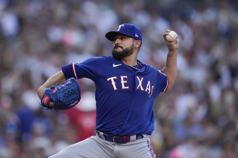 Pittsburgh Pirates |  One-year contract for pitcher Martin Perez