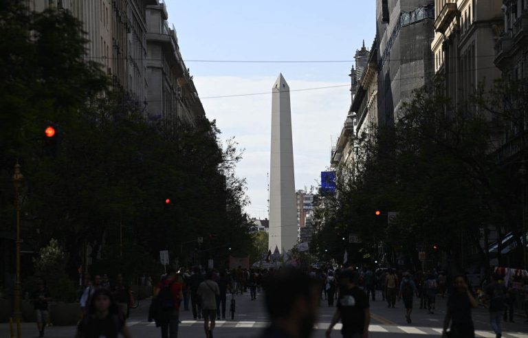 President Milei announces massive deregulation of the economy in Argentina