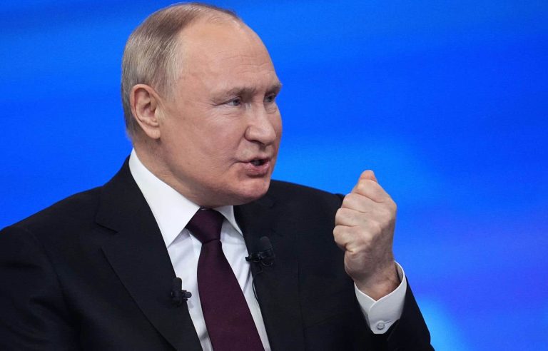 Putin promises a Russia that “moves forward” and victory in Ukraine