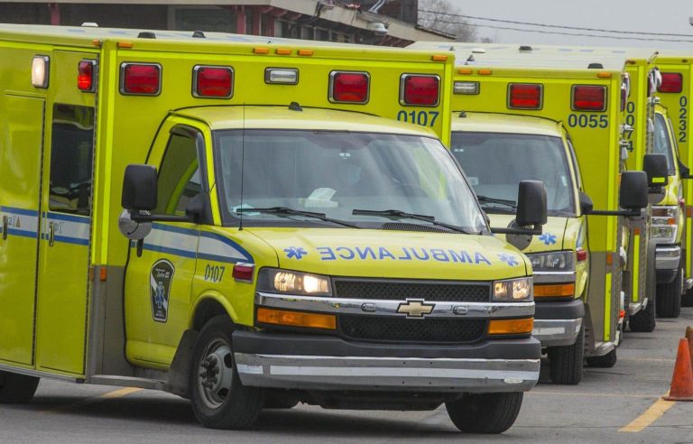 Quebec paramedics sound the alarm about the lack of ambulances