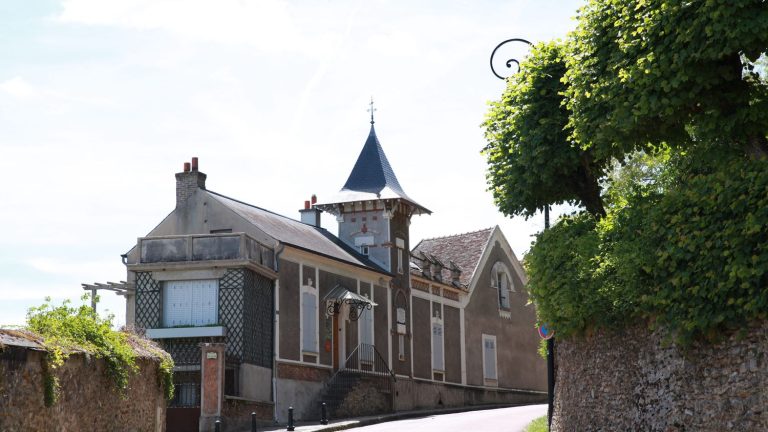 REPORTING.  In Montfort-L’Amaury, visit to Maurice Ravel’s house enriched with new objects telling the composer’s story