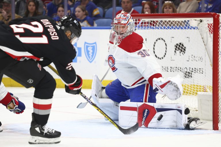 Second period |  Canadian 0 – Sabers 0