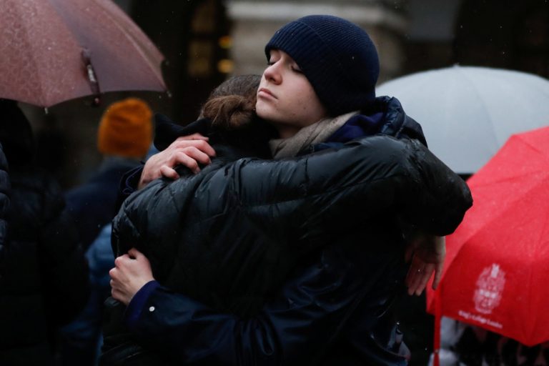 Shooting at the University of Prague |  Czech Republic pays tribute to victims