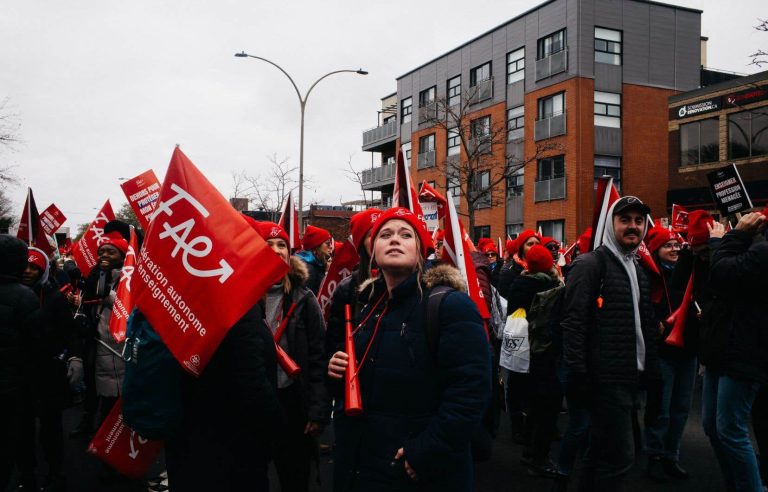 Sixth day of strike for FAE teachers, who analyzes the situation