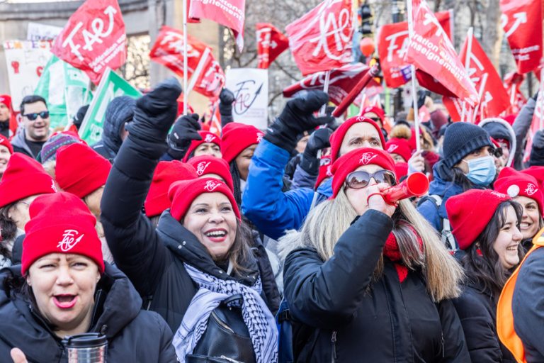 Strike in the public sector |  Quebec intensifies negotiations with the FAE and the Common Front