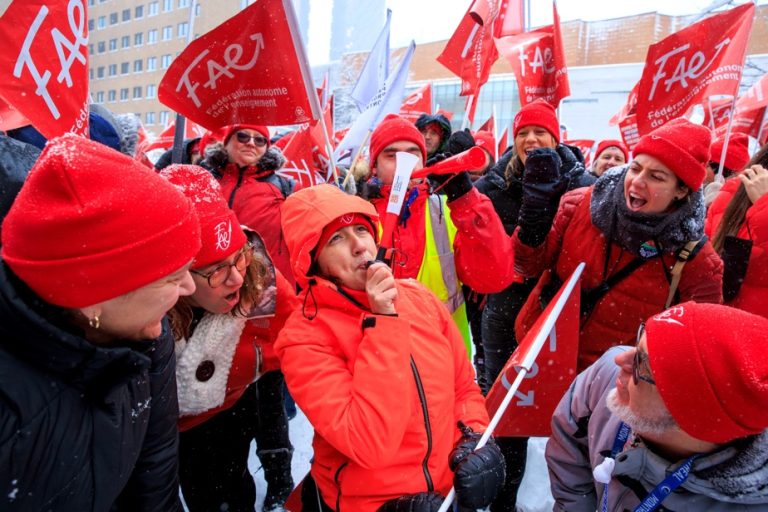 Strikes in the public sector |  Quebec makes a settlement proposal to the FAE