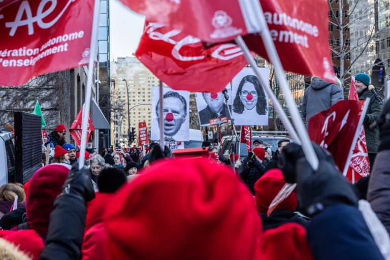 Strikes in the public sector |  Resumption of negotiations between Quebec and the FAE