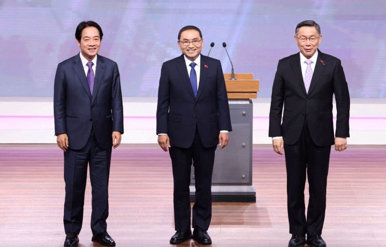 Taiwan presidential candidates emphasize peace with China