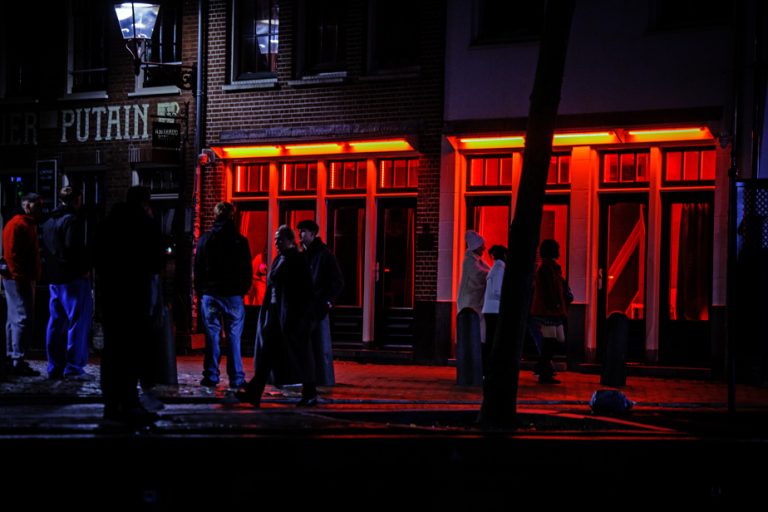 The Press in the Netherlands |  Red Light at the crossroads