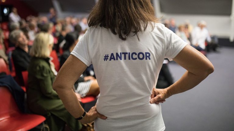 The anti-corruption association Anticor denounces the non-renewal of its approval by the government