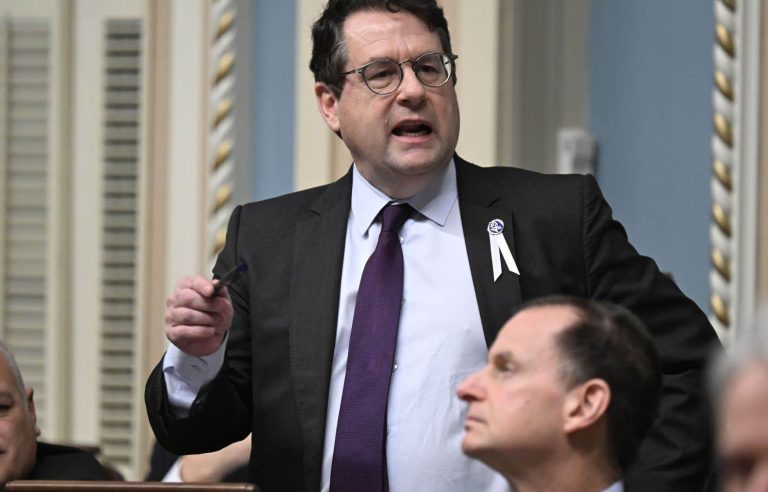 The education community asks Minister Drainville to abandon his reform