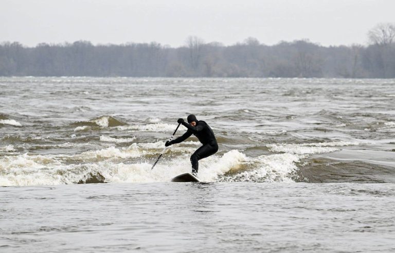 The weather, which offered a green Christmas to Quebecers, limits winter activities