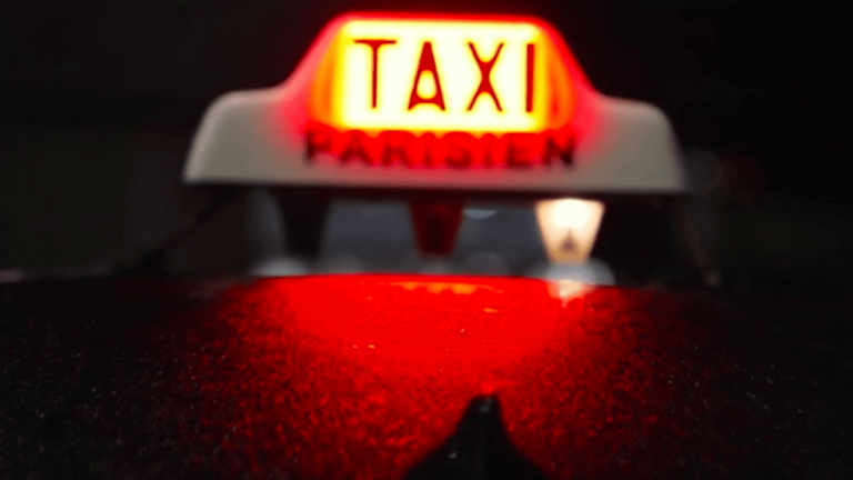 VIDEO.  Investigation into the fraudulent business of fake Parisian taxis