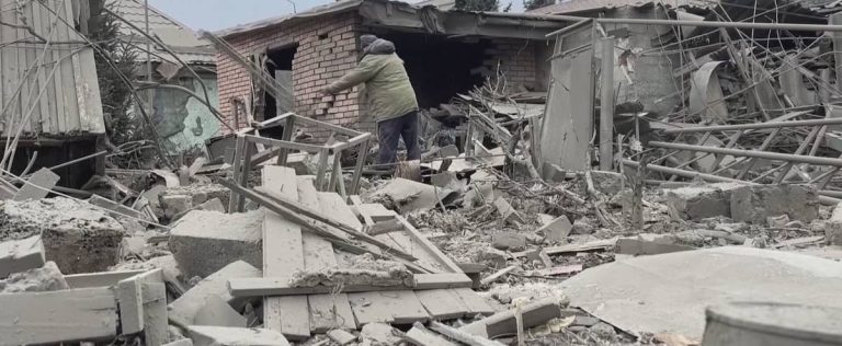 Vast Russian strikes on Ukraine: at least 30 dead and 160 injured