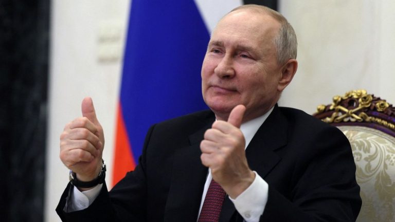 Vladimir Putin declares himself a candidate for the Russian presidential election in March 2024