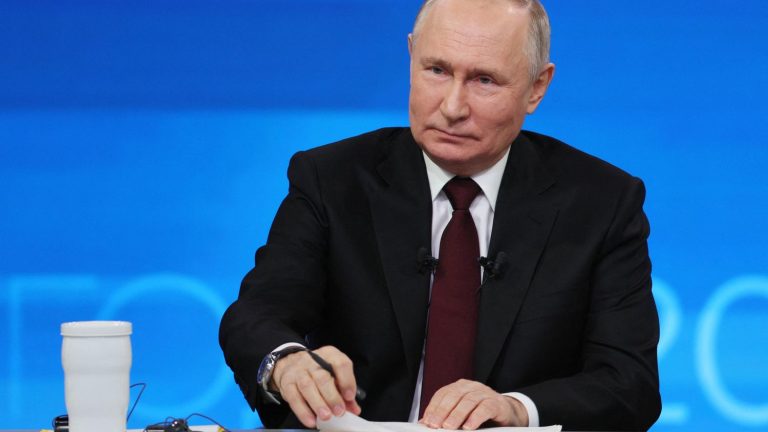 Vladimir Putin’s annual speech is “extremely worrying”, according to geopolitician Cyrille Bret