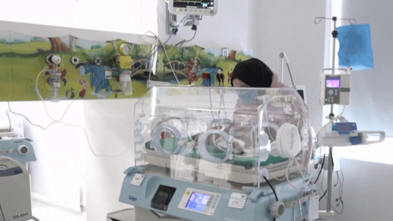 War between Israel and Hamas: premature babies born in Gaza are treated in Egypt