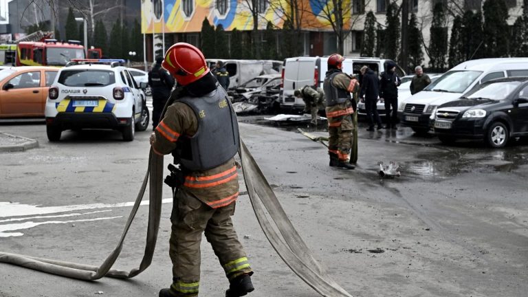 a residential building in kyiv hit by a Russian drone, at least one injured