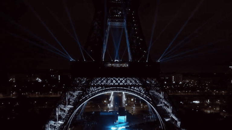 a sound and light show at the Eiffel Tower broadcast on social networks