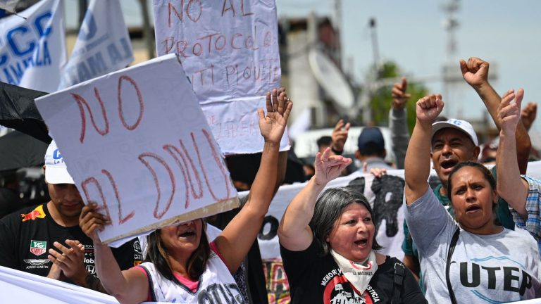 against the “decree of anger” in Argentina, concerts of pans and a lot of bitterness