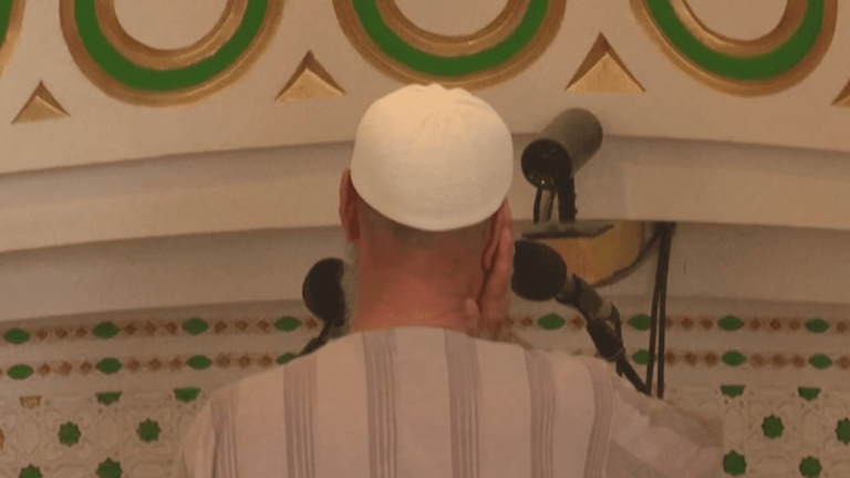 end of reception of “seconded” imams in France on January 1