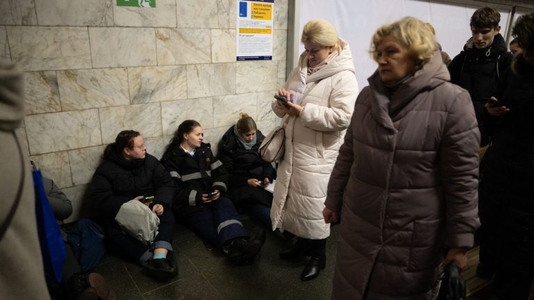 faced with Russian strikes, the inhabitants of kyiv forced to live to the rhythm of alerts