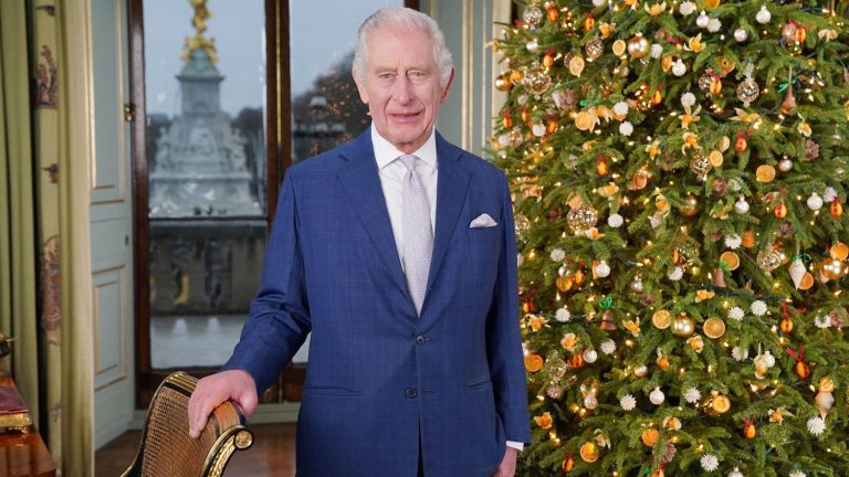 in his Christmas message, Charles III evokes the environment and peace