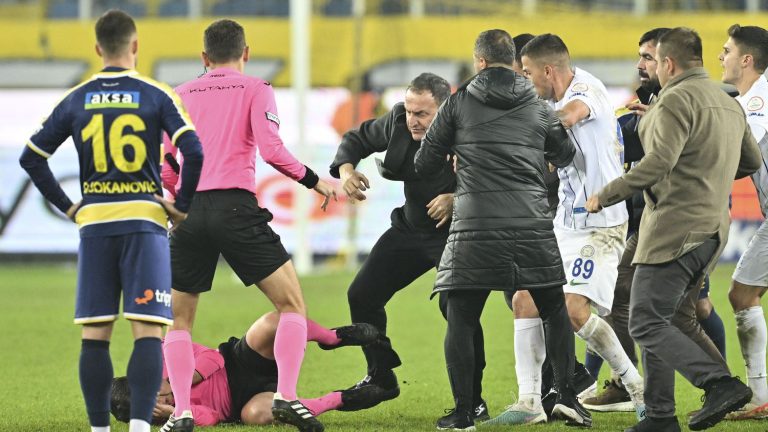 suspended after the attack on a referee in the middle of a match, the Turkish championship will resume on December 19