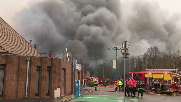 the Gravelines sports complex devoured by flames